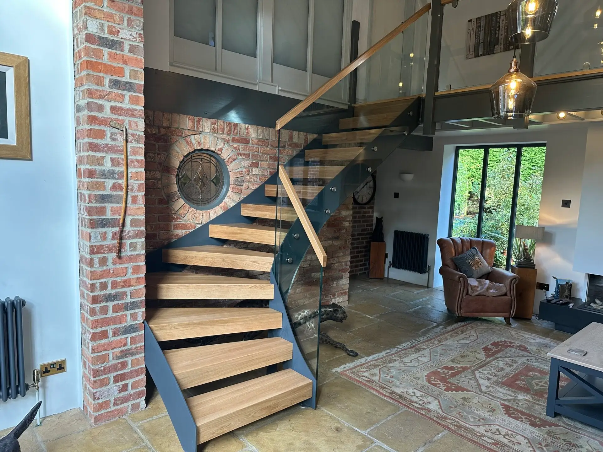 Oak and Anthracite Steel Staircase with Glass Railing